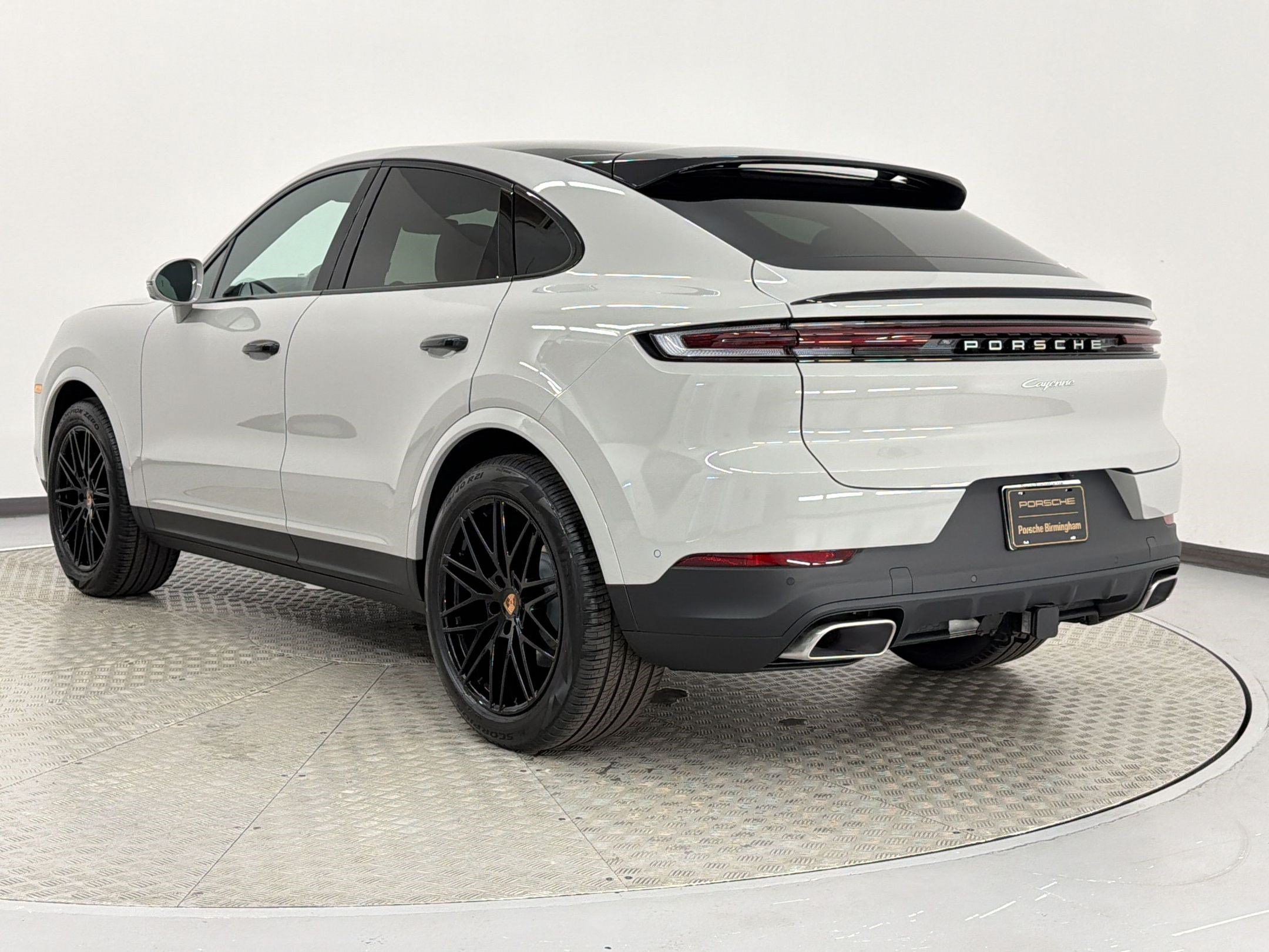 New 2026 Porsche Cayenne Coupe AWD/4WD image 3