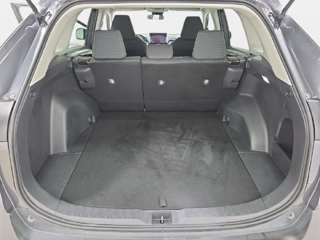 Certified 2023 Toyota RAV4 LE AWD/4WD image 31