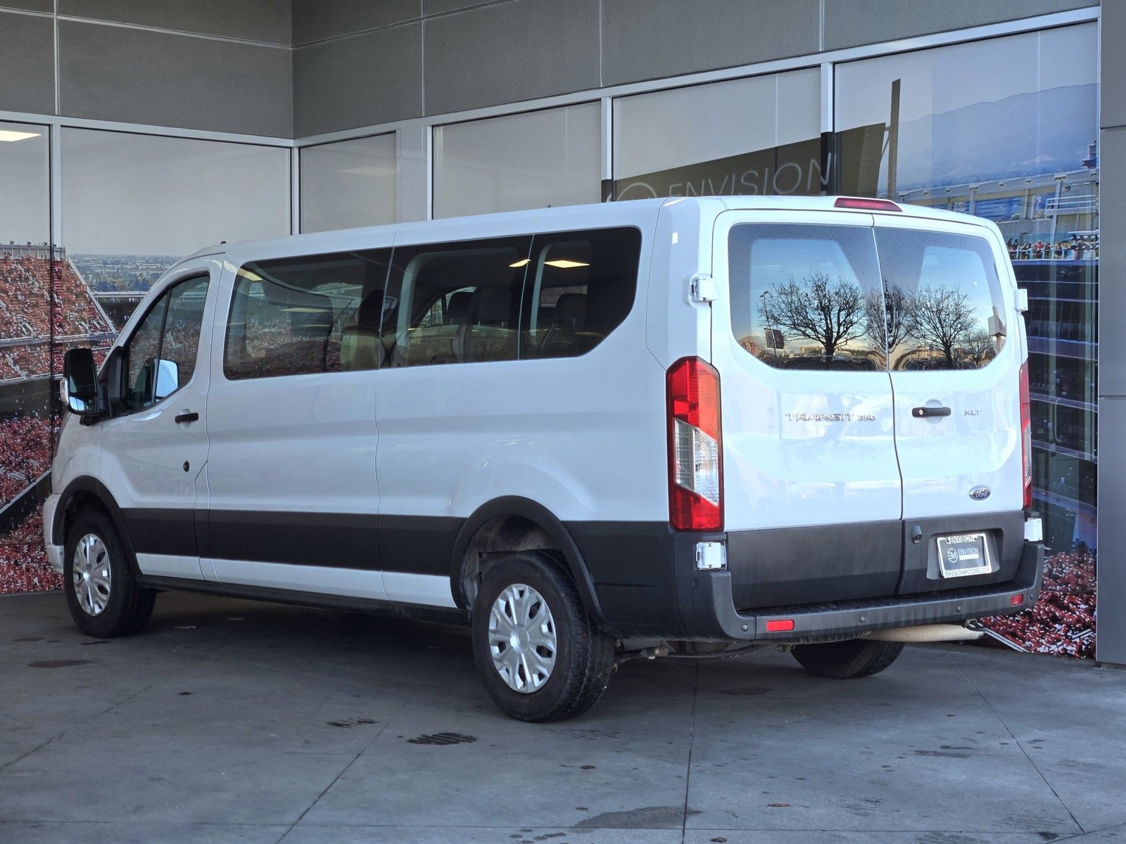 Used 2023 Ford Transit 350 XLT image 6