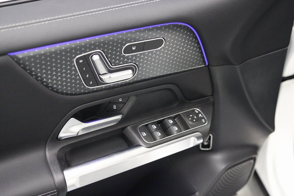 Certified 2024 Mercedes-Benz GLB 250 4MATIC image 22