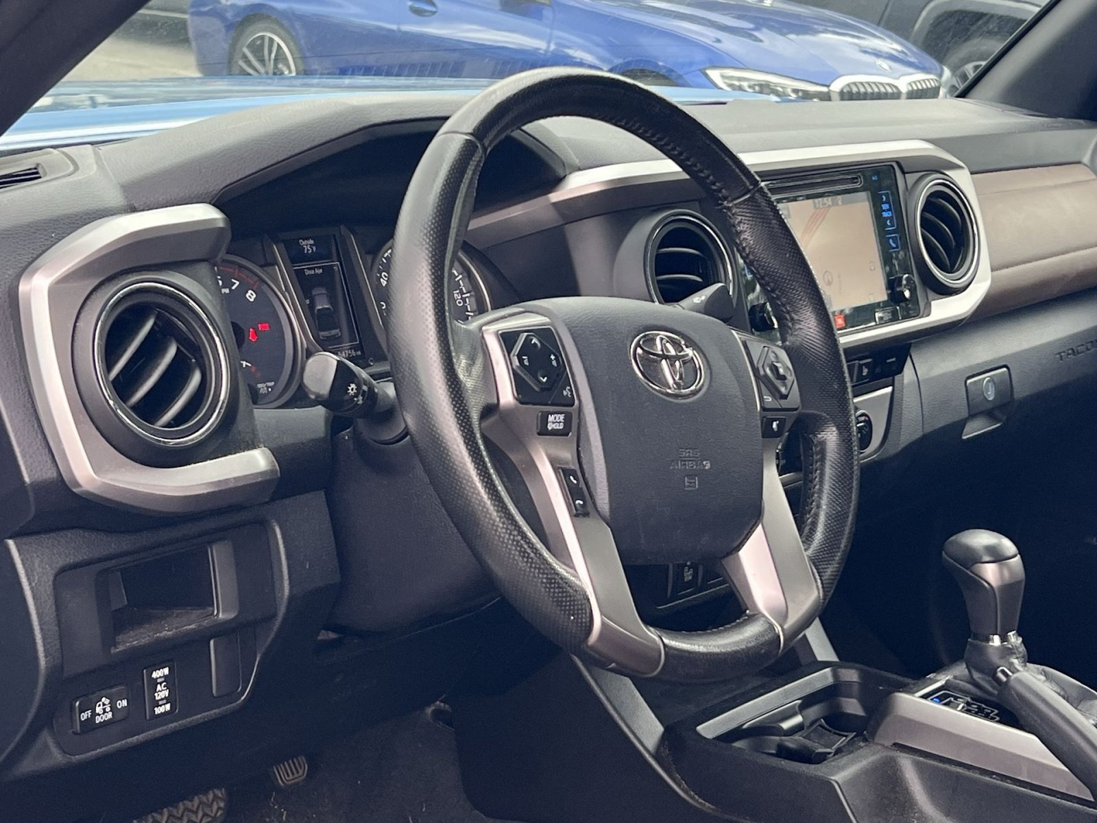 Used 2016 Toyota Tacoma Limited w/ Towing Package AWD/4WD image 15