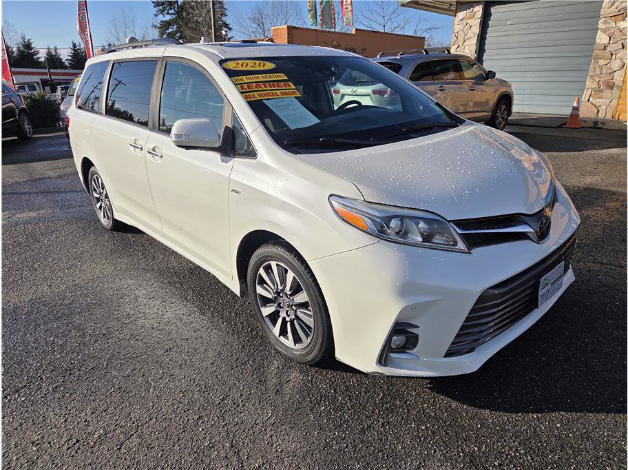 Used 2020 Toyota Sienna Limited Premium w/ Carpet Mat Package image 4