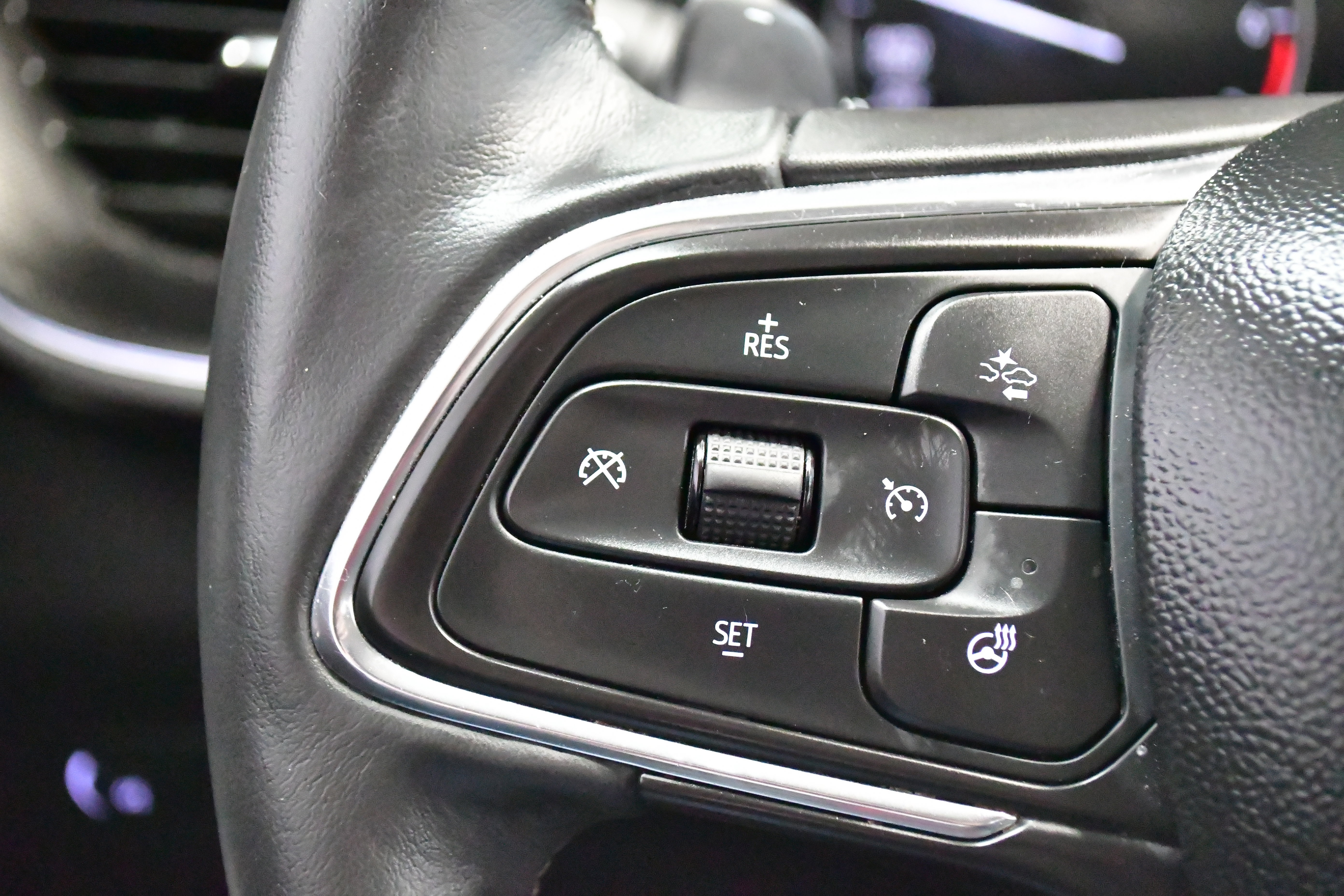 Used 2022 Buick Envision Preferred image 22