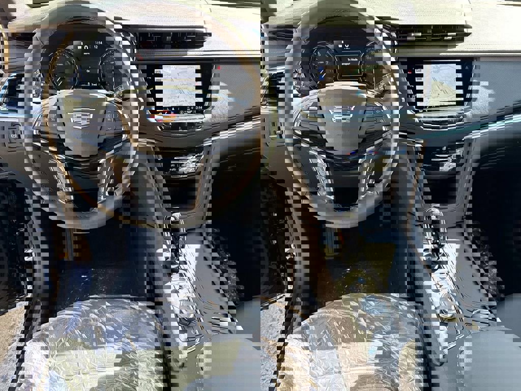 New 2026 Cadillac XT5 Premium Luxury w/ LPO, Floor Liner Package image 10