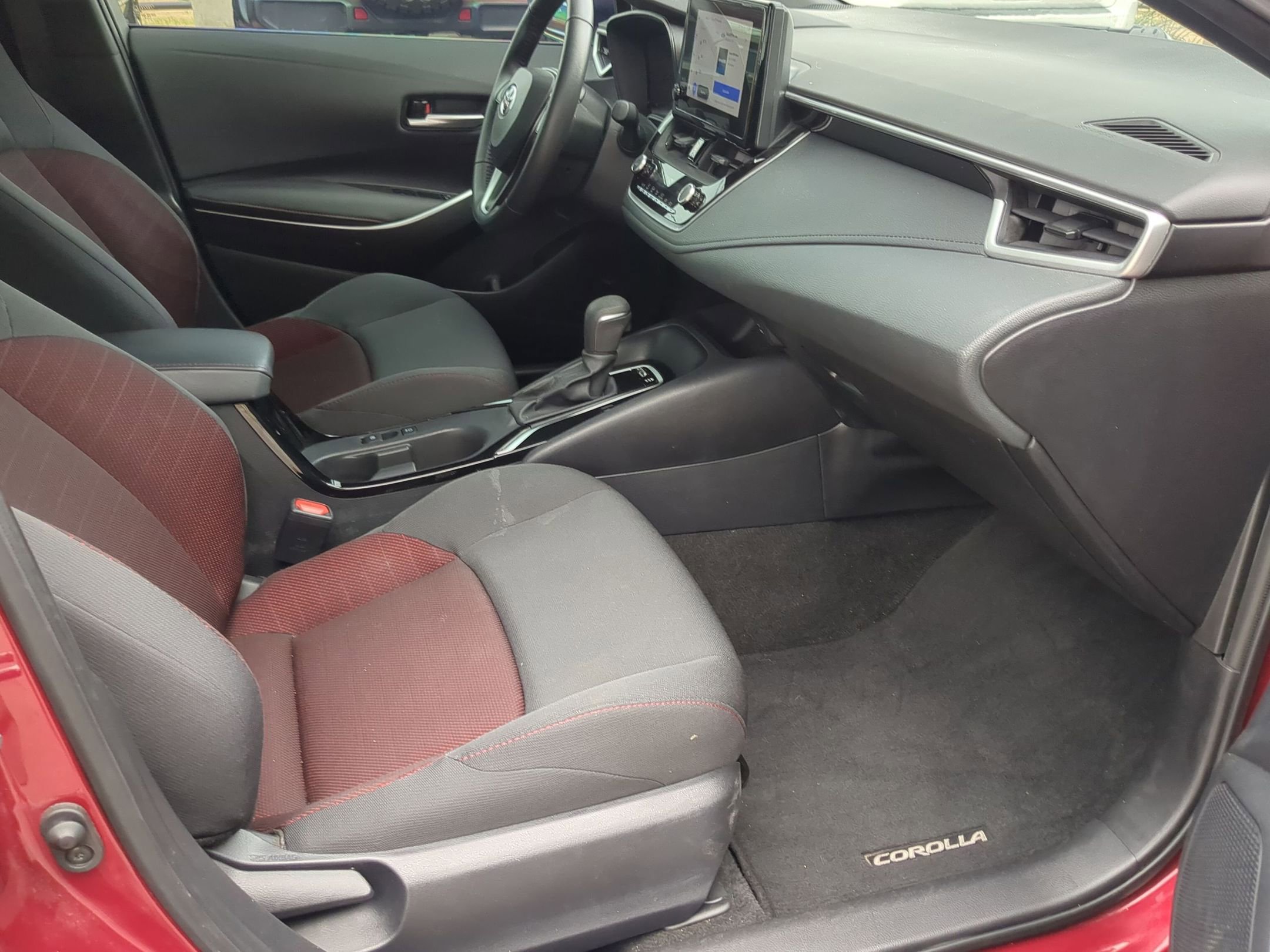 Used 2024 Toyota Corolla SE image 22