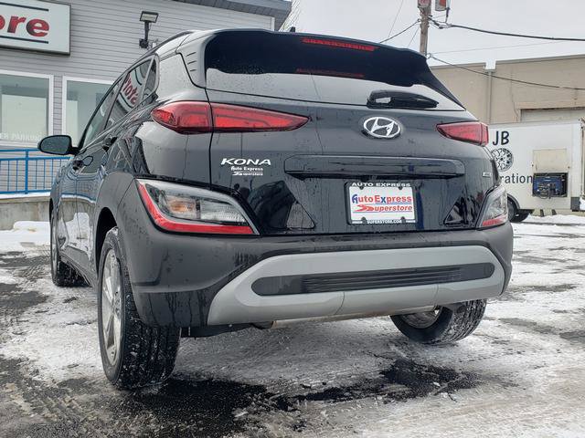 Used 2023 Hyundai Kona SEL w/ Cargo Package image 6