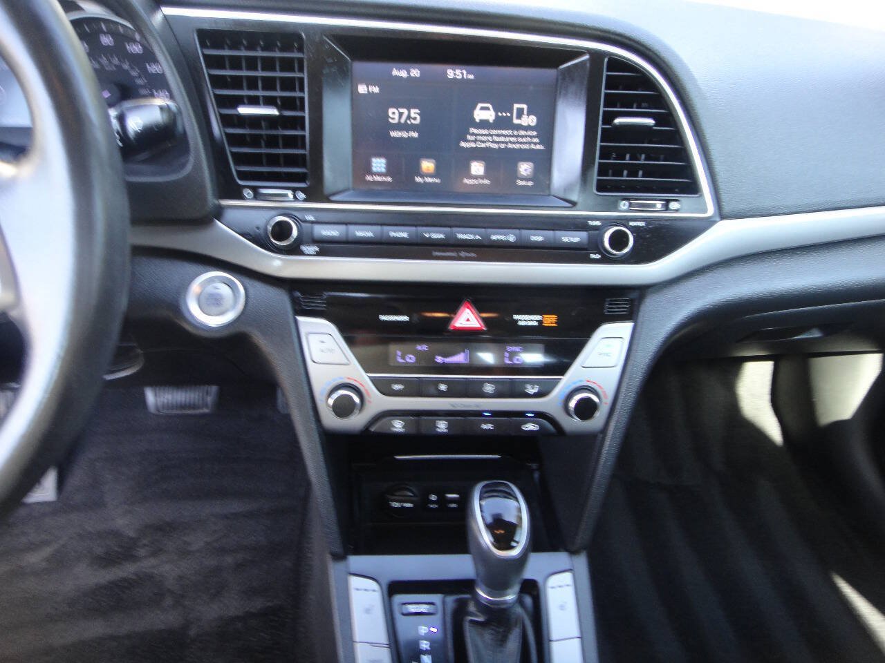 Used 2017 Hyundai Elantra Value Edition FWD image 8