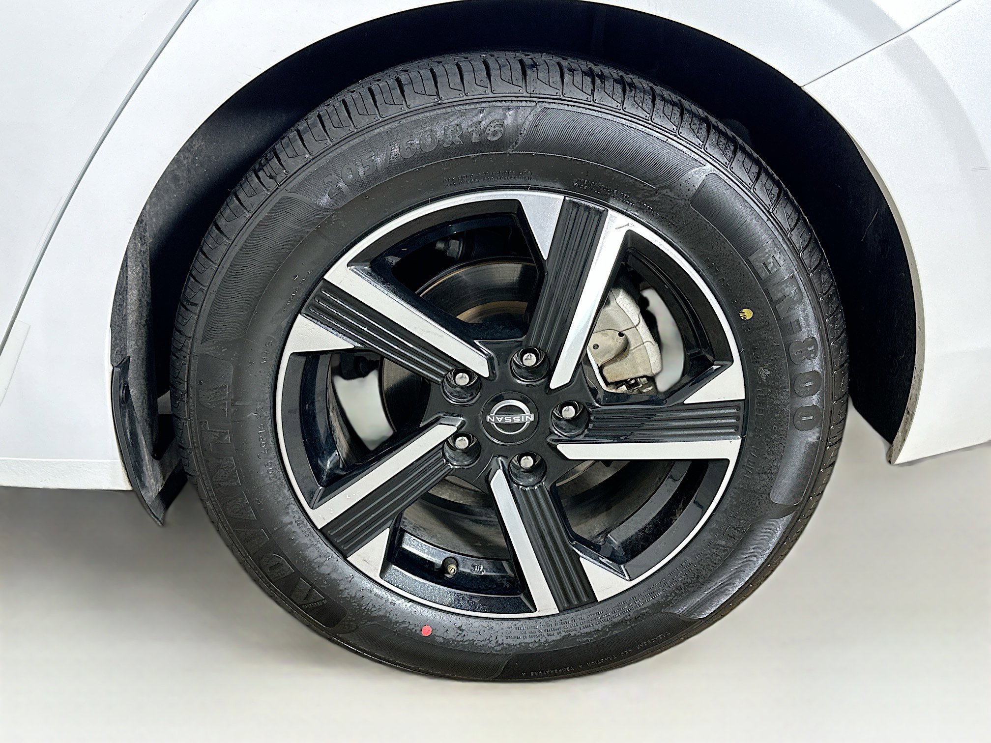 Used 2024 Nissan Sentra SV image 11