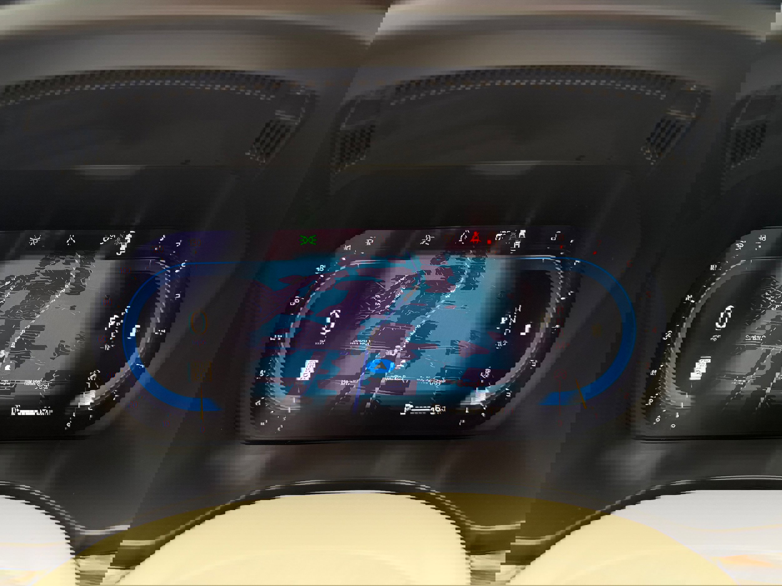 Certified 2023 Volvo XC60 B5 Plus w/ Climate Package image 18