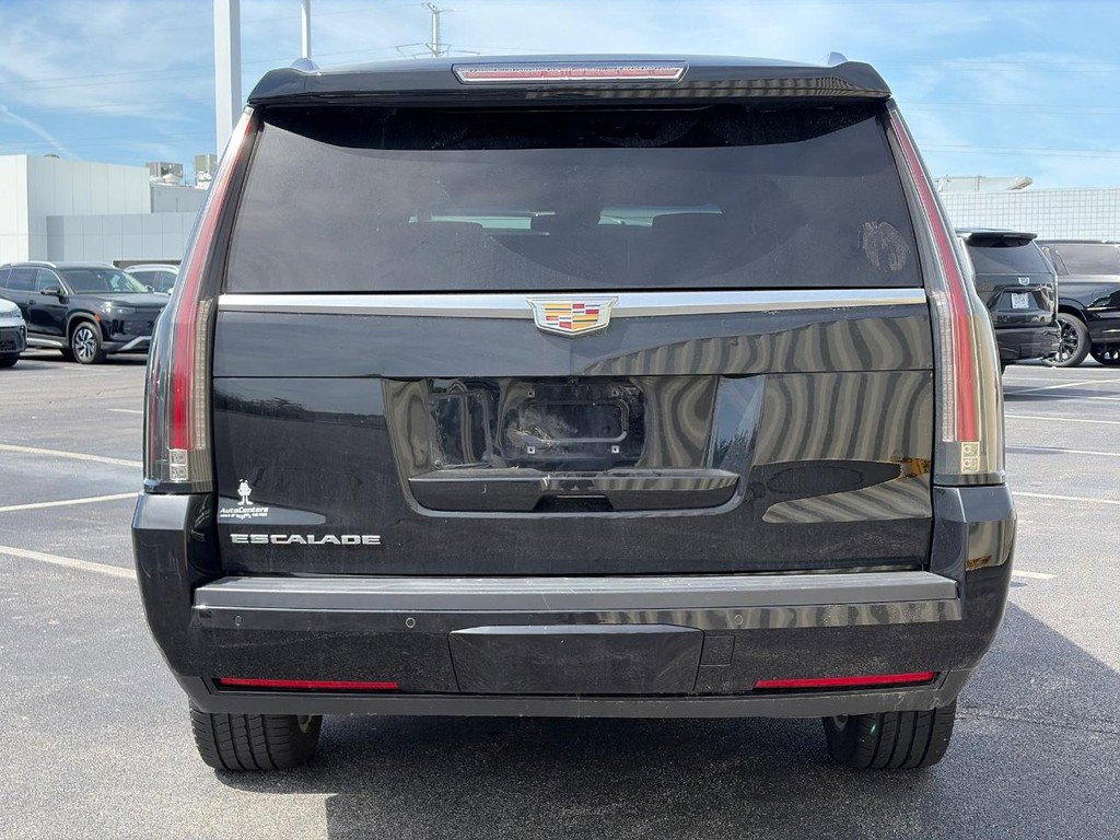 Used 2016 Cadillac Escalade ESV Platinum AWD/4WD image 3