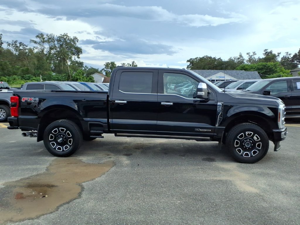 Used 2024 Ford F250 Platinum AWD/4WD image 8