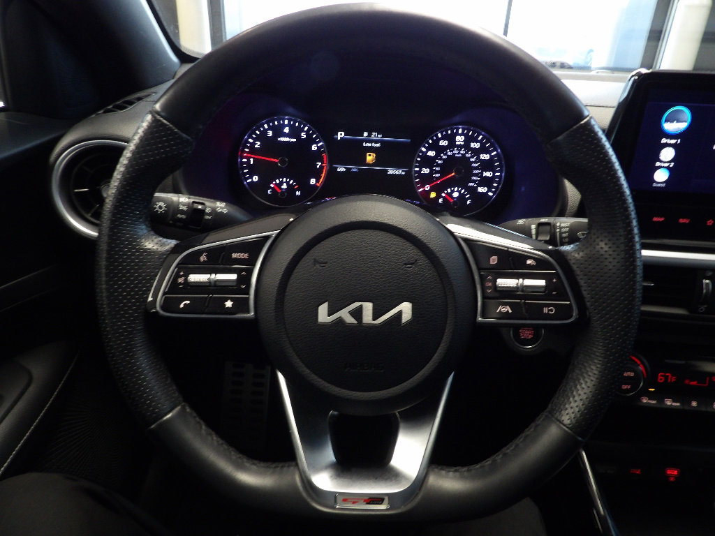 Used 2023 Kia Forte GT-Line image 27