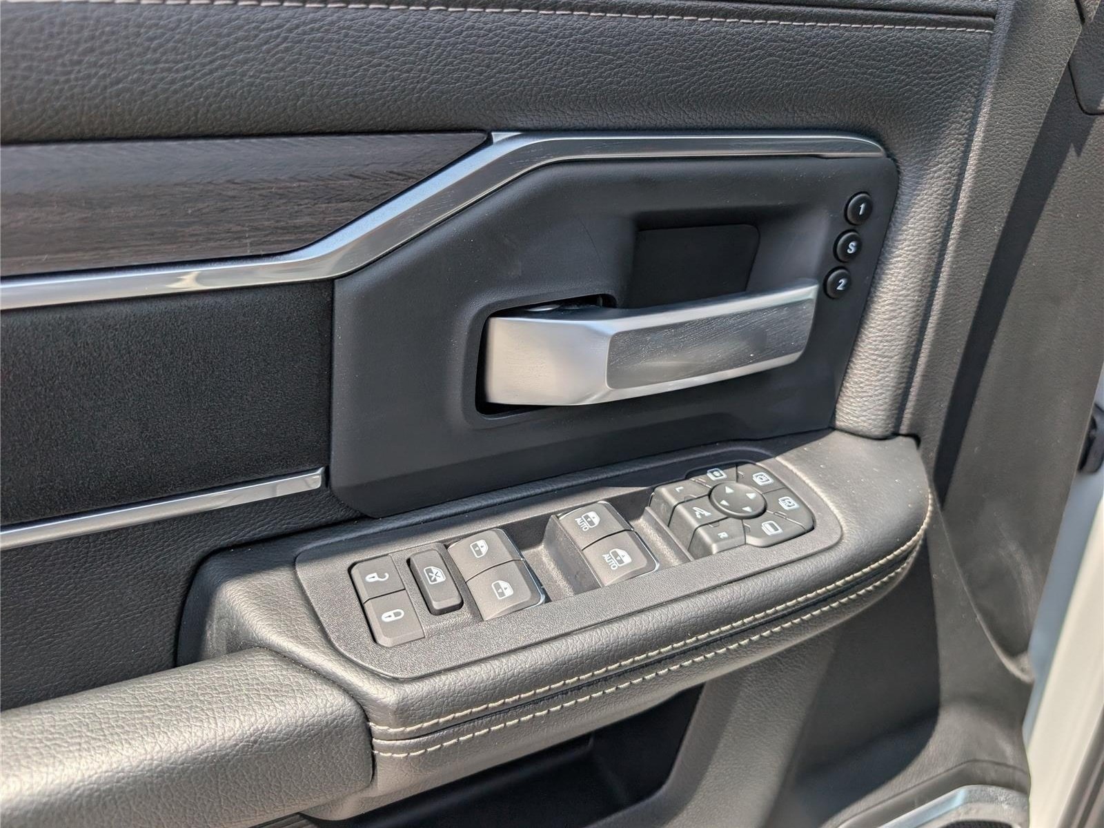 New 2026 RAM 3500 Laramie w/ Night Edition AWD/4WD image 17