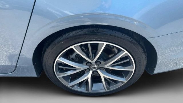 Used 2018 Volvo S90 T5 Momentum w/ Convenience Package AWD/4WD image 8