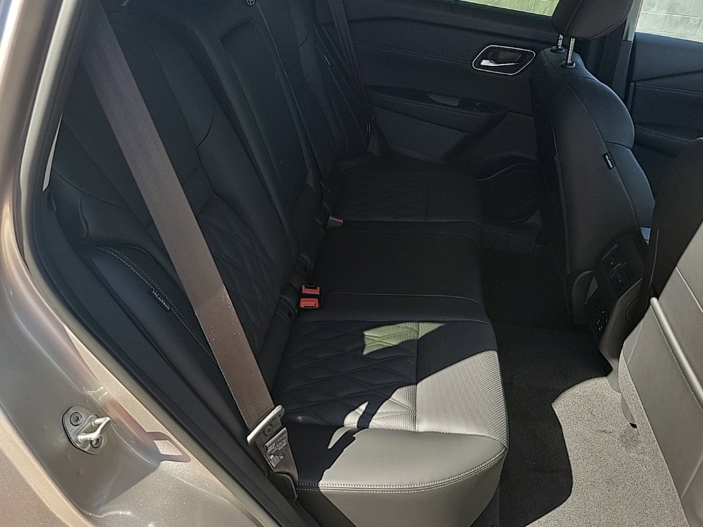 New 2026 Nissan Rogue Platinum image 38