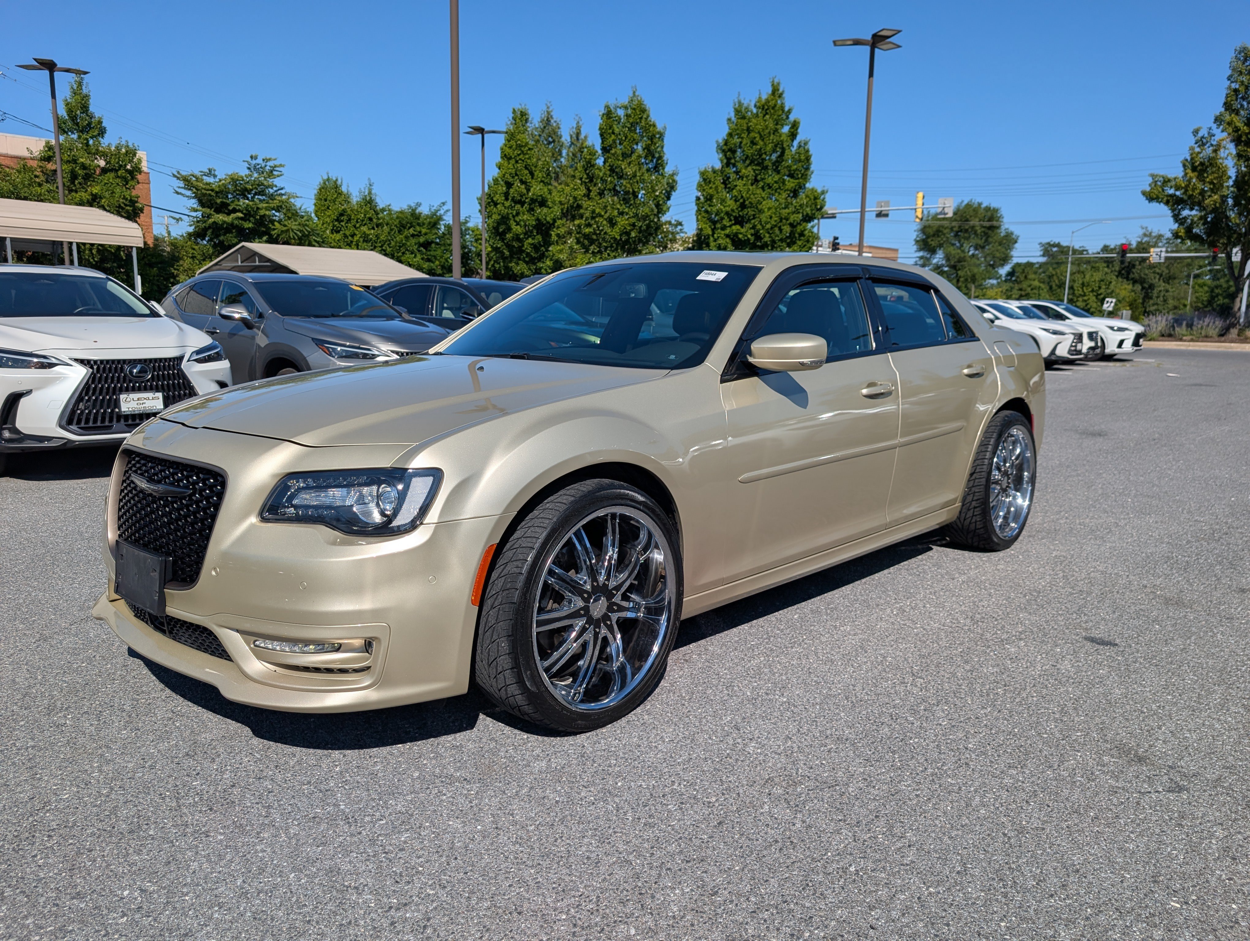 Used 2017 Chrysler 300 S w/ Safetytec Plus Group AWD/4WD image 7