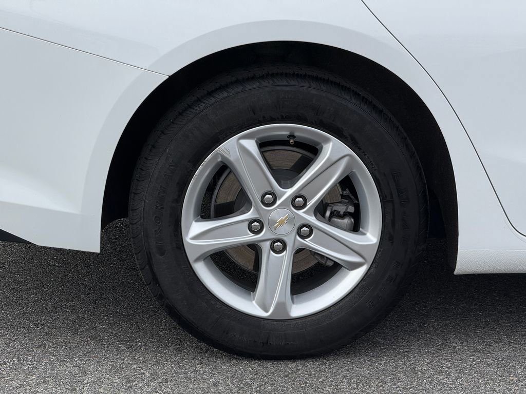 Used 2023 Chevrolet Malibu LT image 7