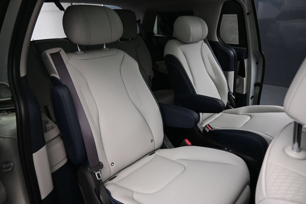 New 2026 Kia Carnival SX Prestige FWD image 14