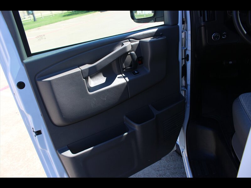 Used 2024 Chevrolet Express 3500 LS RWD image 18
