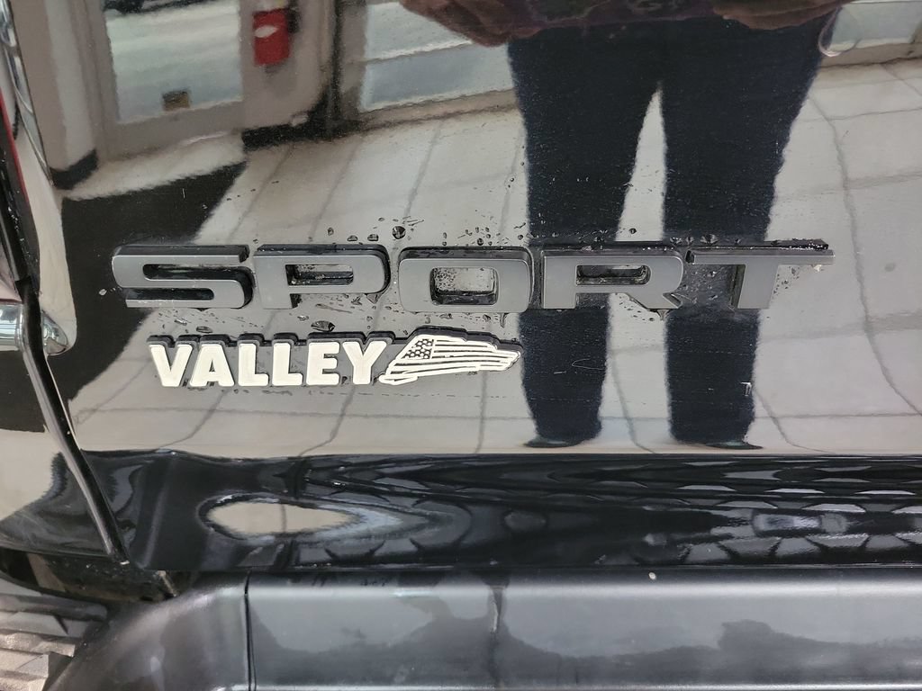 Used 2019 RAM 1500 Sport w/ Level 2 Equipment Group AWD/4WD image 13