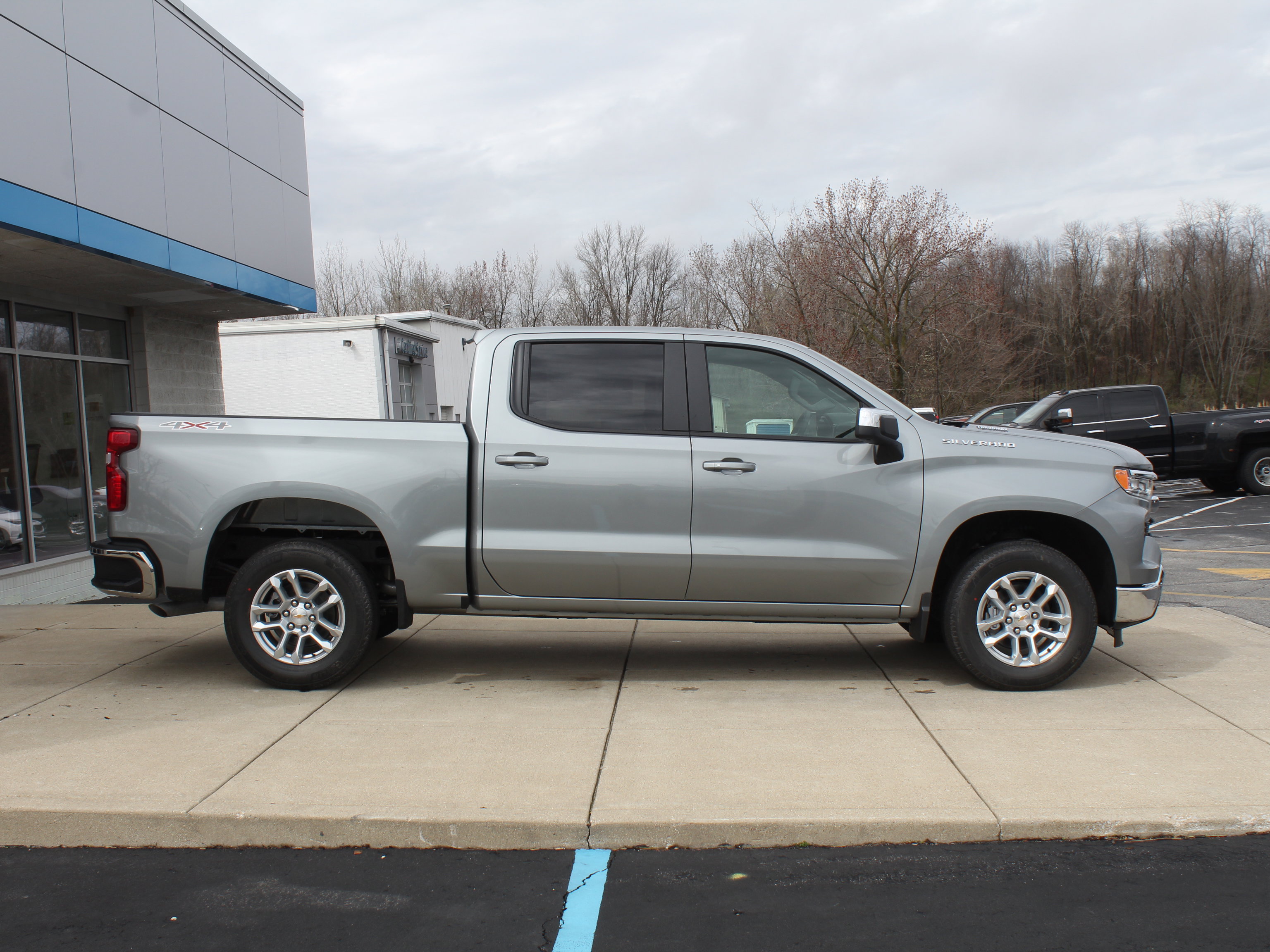 New 2026 Chevrolet Silverado 1500 LT image 3
