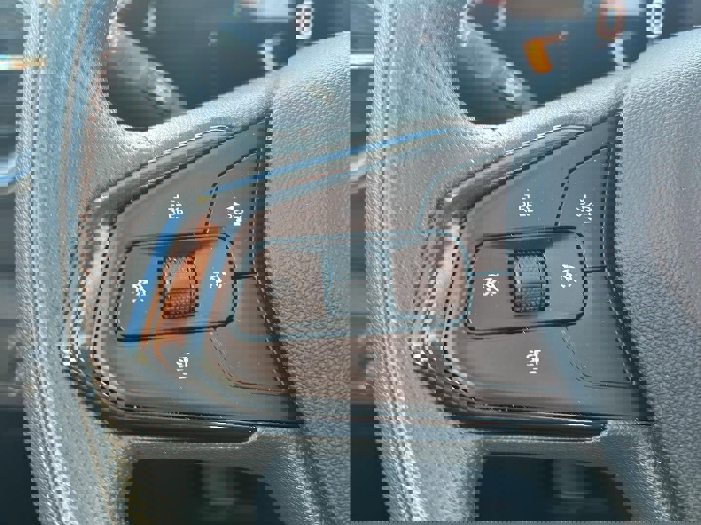 Used 2025 Chevrolet TrailBlazer LT image 16