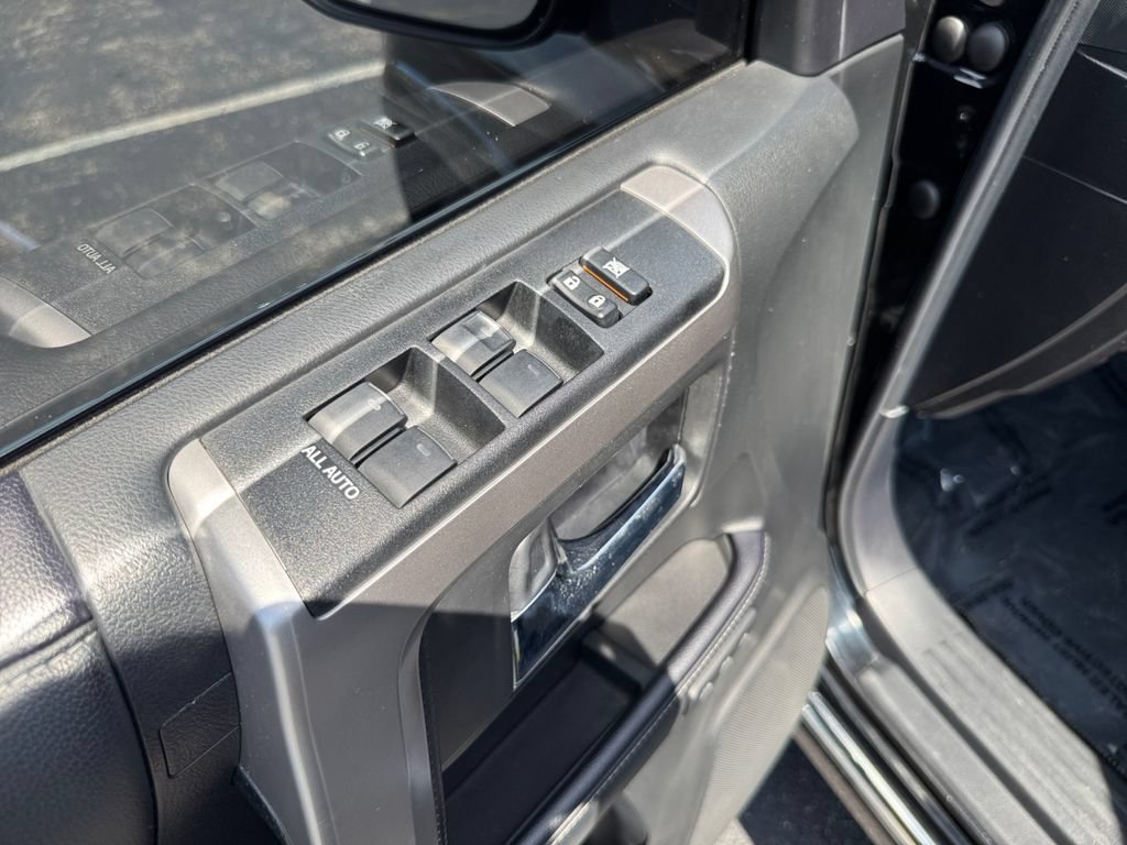 Used 2021 Toyota 4Runner Limited AWD/4WD image 16