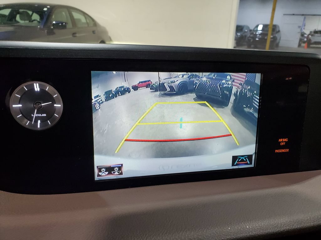 Used 2021 Lexus ES 300h w/ Premium Package FWD image 30