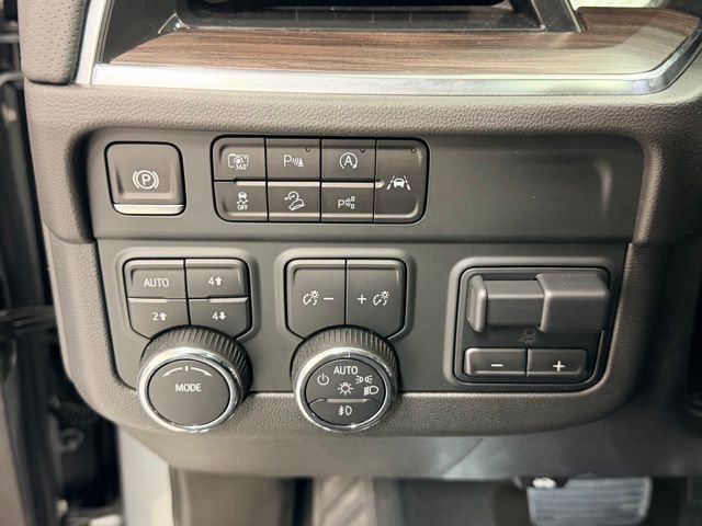 Certified 2025 Chevrolet Tahoe Premier image 19
