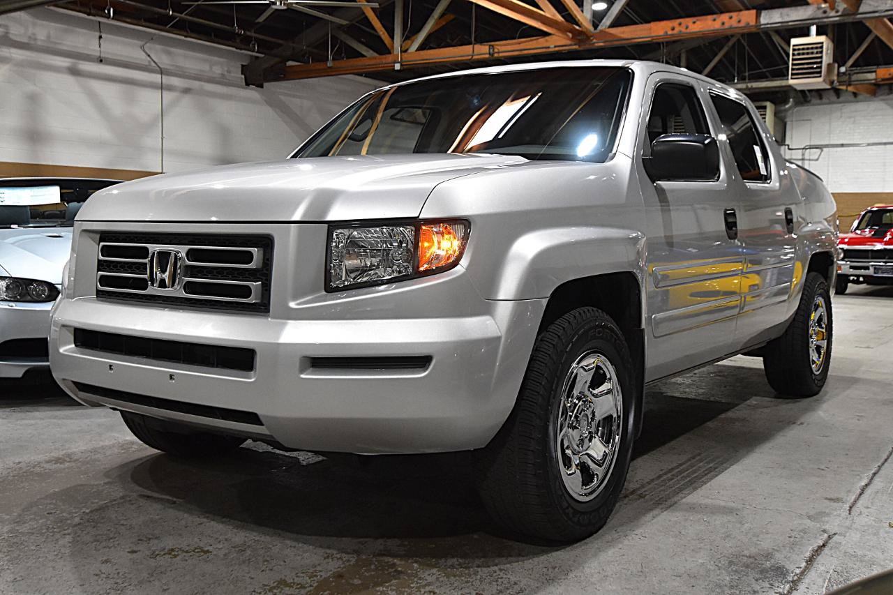 Used 2006 Honda Ridgeline RT image 3