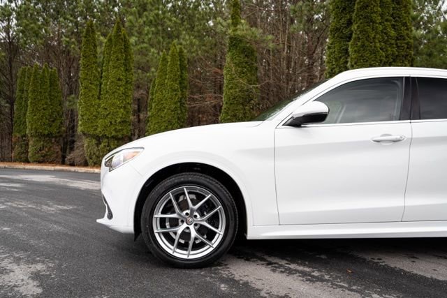 Used 2021 Alfa Romeo Stelvio Ti w/ Premium Package image 5