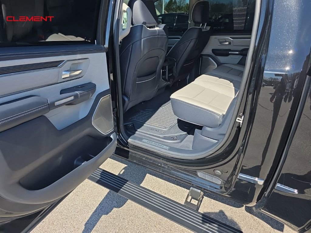 Used 2024 RAM 1500 Limited image 8