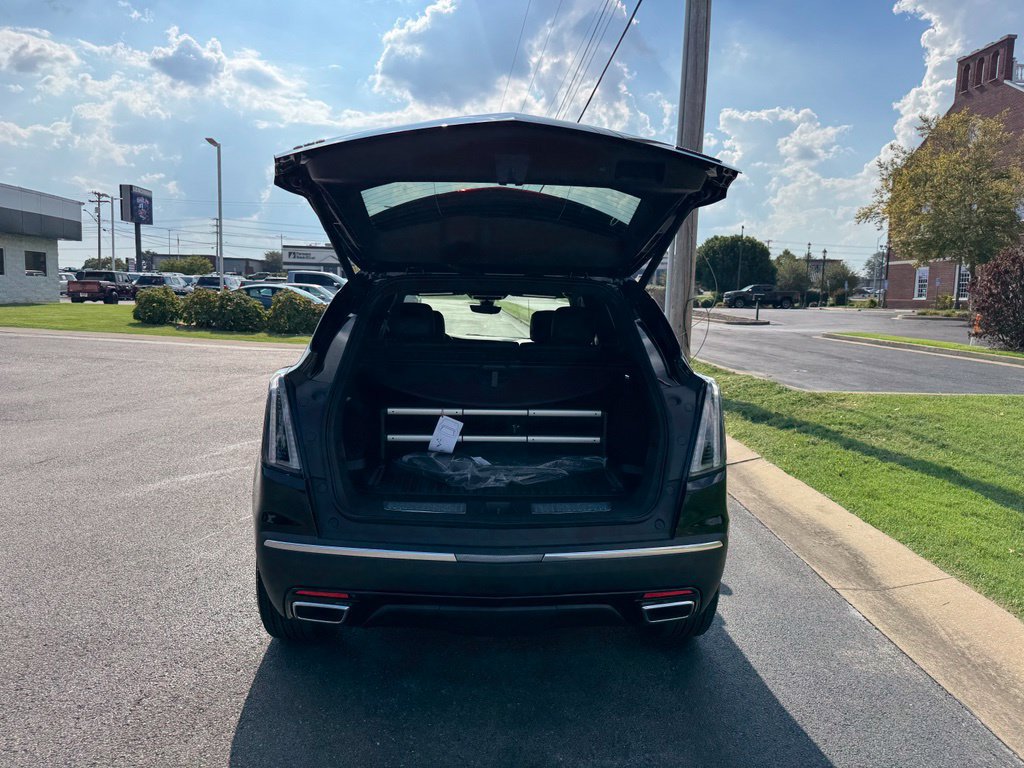 New 2026 Cadillac XT5 Sportv w/ LPO, Floor Liner Package AWD/4WD image 31