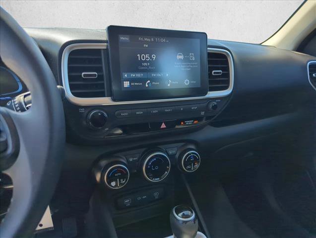 Used 2023 Hyundai Venue SEL FWD image 13