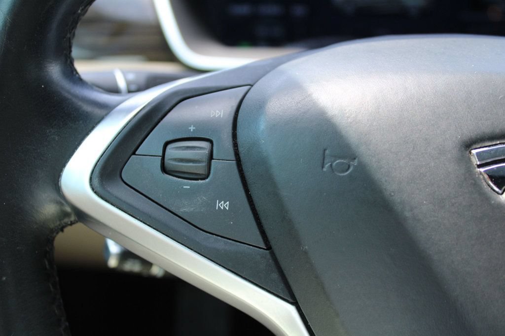 Used 2015 Tesla Model S 70D AWD/4WD image 21