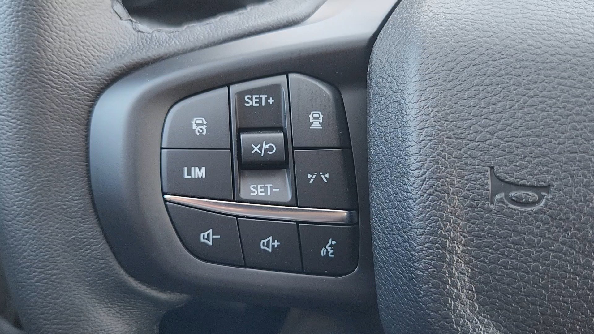 New 2025 Ford Ranger Lariat w/ FX4 Off-Road Package image 11