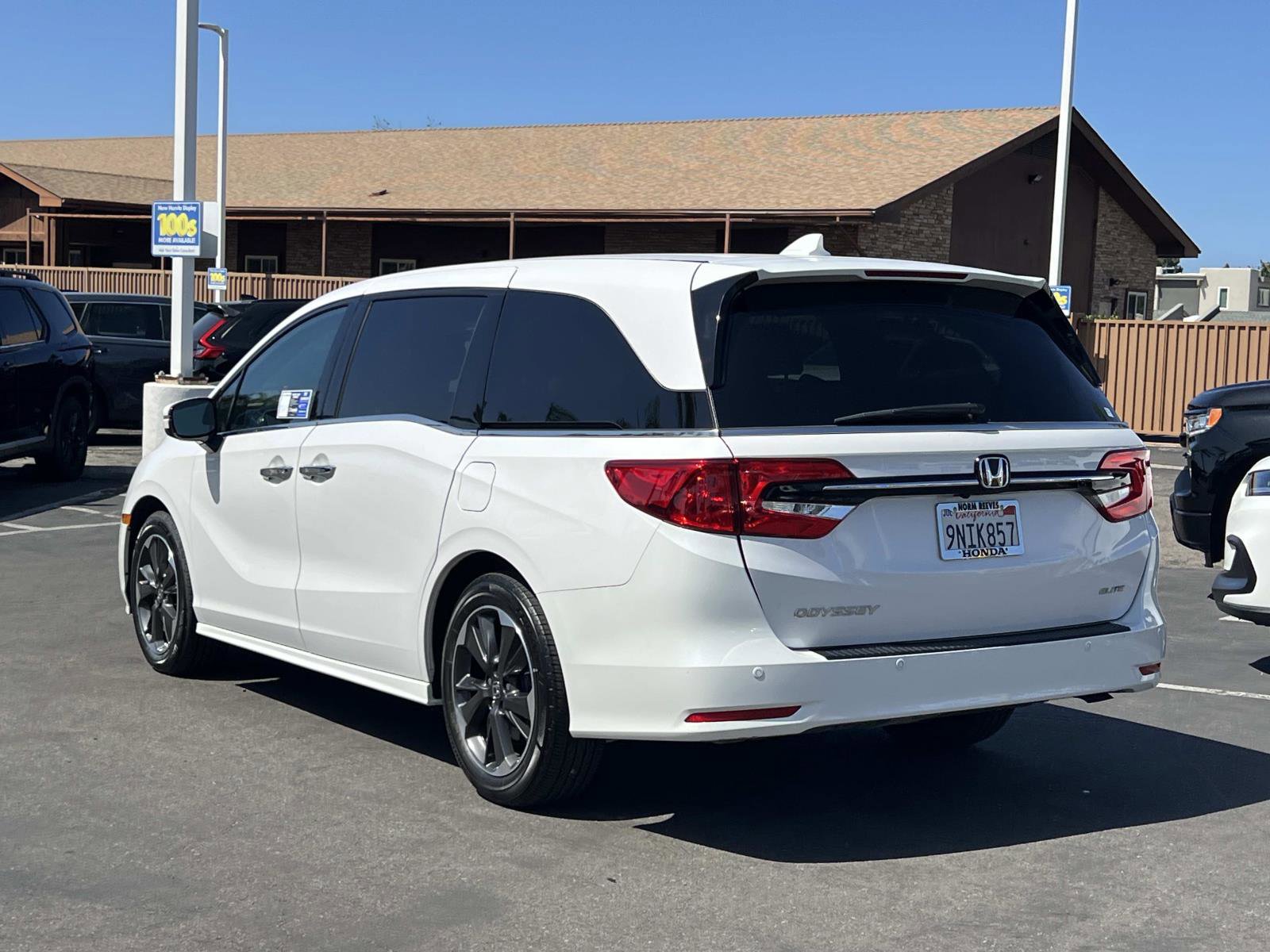 Certified 2024 Honda Odyssey Elite image 3