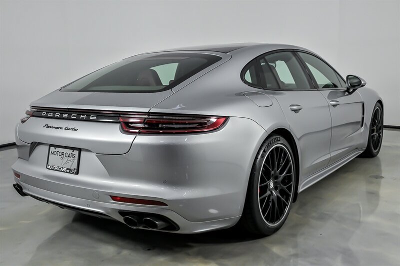 Used 2019 Porsche Panamera GTS AWD/4WD image 8