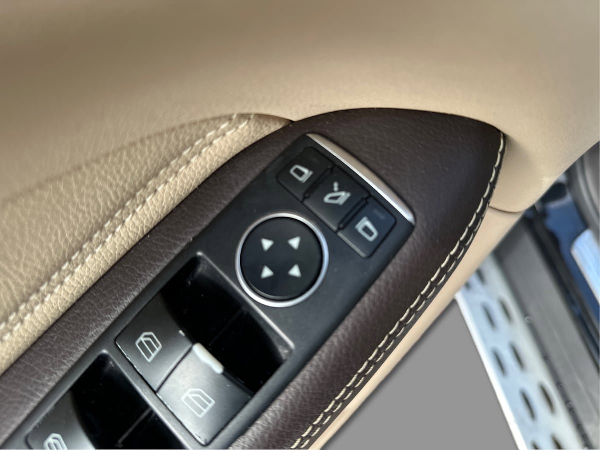 Used 2019 Mercedes-Benz GLE 400 4MATIC w/ Premium 2 Package image 31