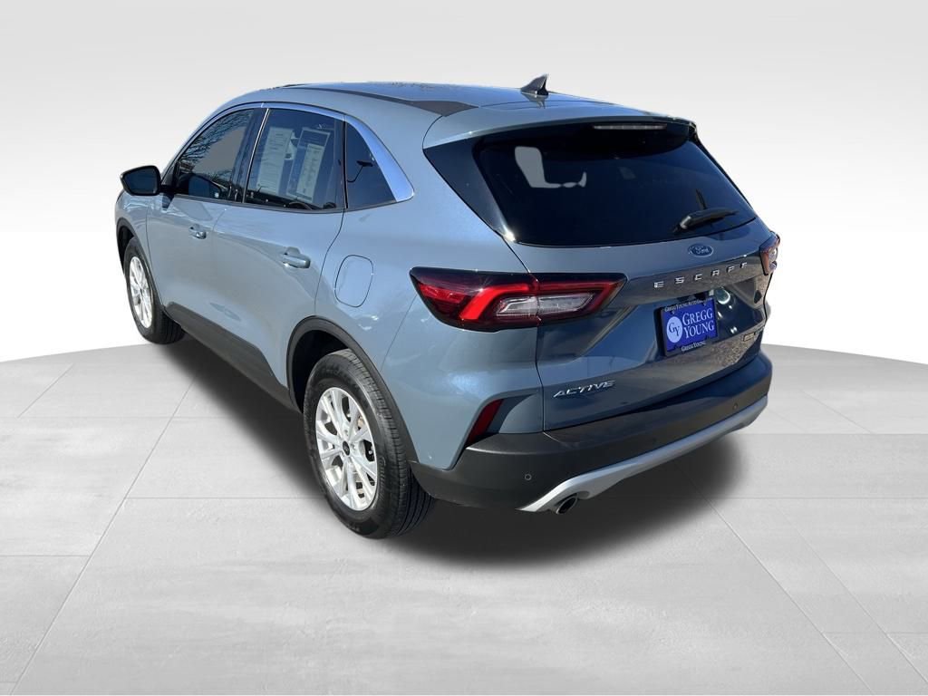 Used 2023 Ford Escape Active w/ Tech Pack #2 image 4