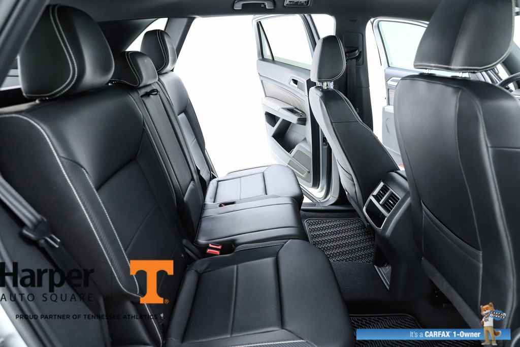 Used 2023 Volkswagen Atlas Cross Sport SEL R-Line image 77