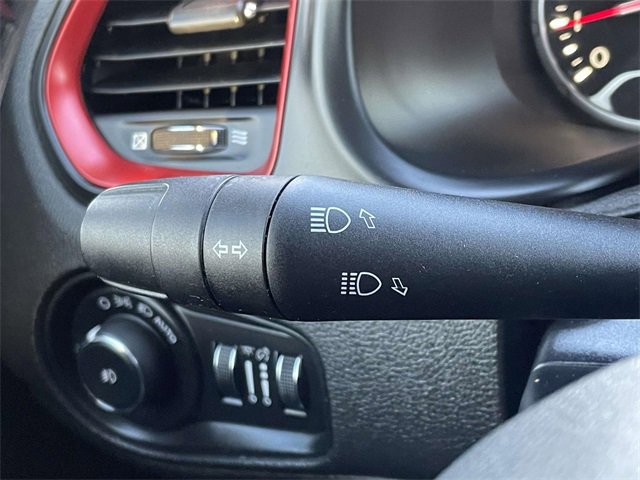 Used 2016 Jeep Renegade Trailhawk w/ Safety & Security Group image 22