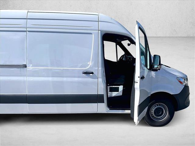 Used 2026 Mercedes-Benz Sprinter 2500 image 7