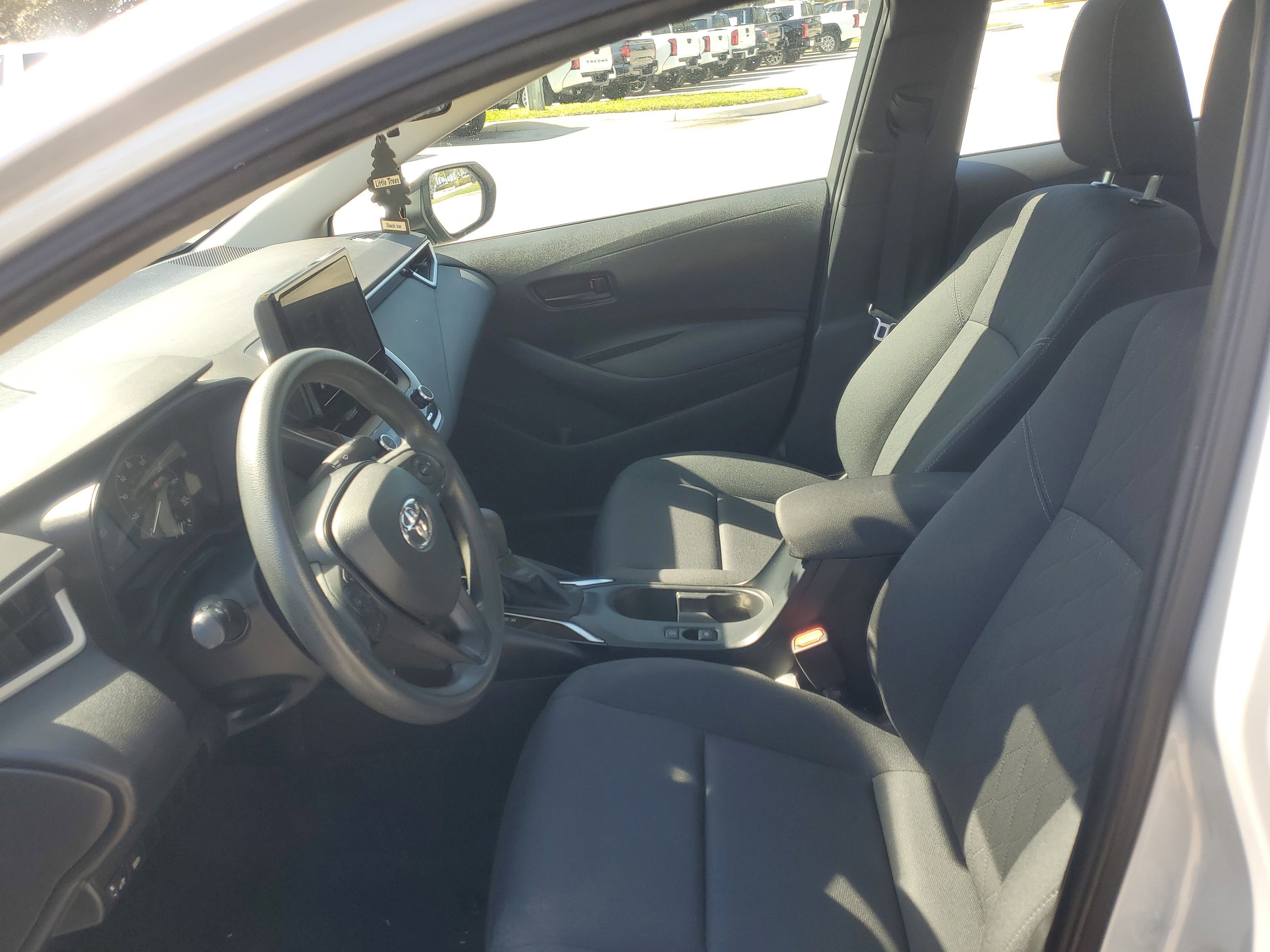 Used 2023 Toyota Corolla LE image 15