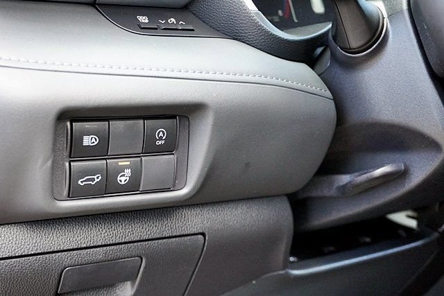 Used 2023 Toyota Highlander Limited FWD image 36