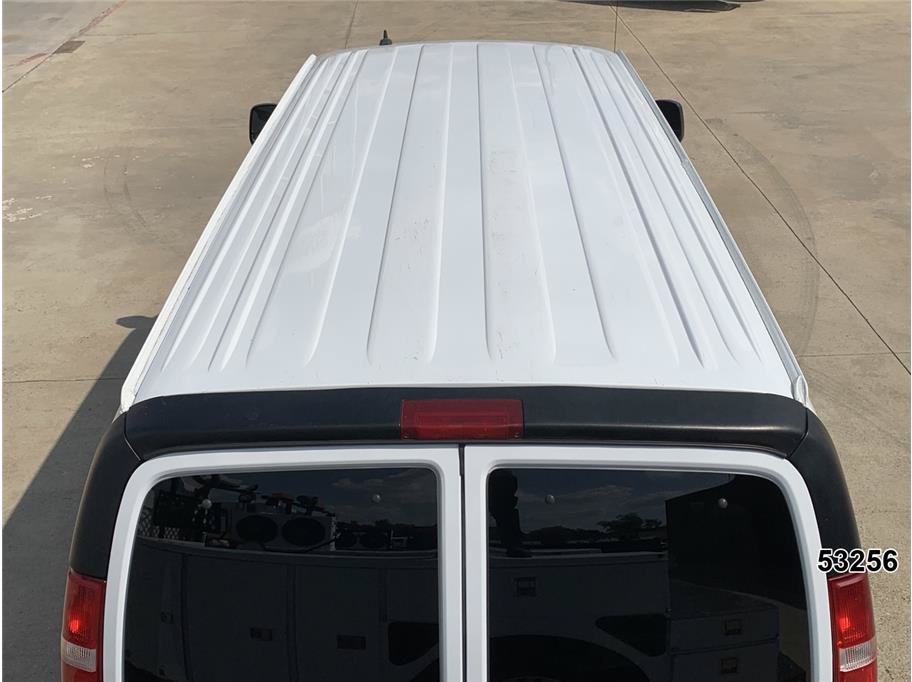 Used 2018 Chevrolet Express 2500 LS w/ Driver Convenience Package RWD image 8