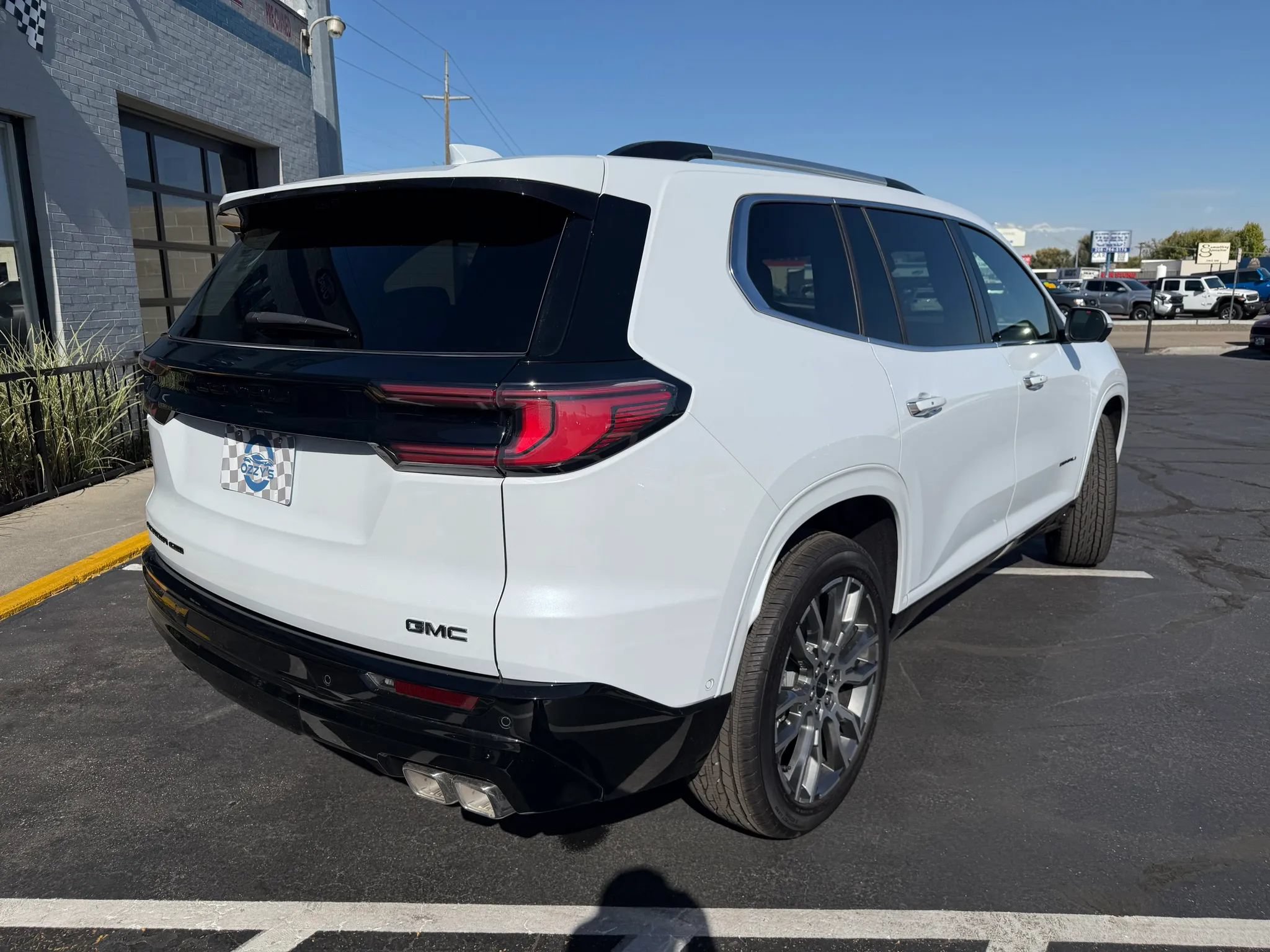 Used 2026 GMC Acadia Denali Ultimate AWD/4WD image 8