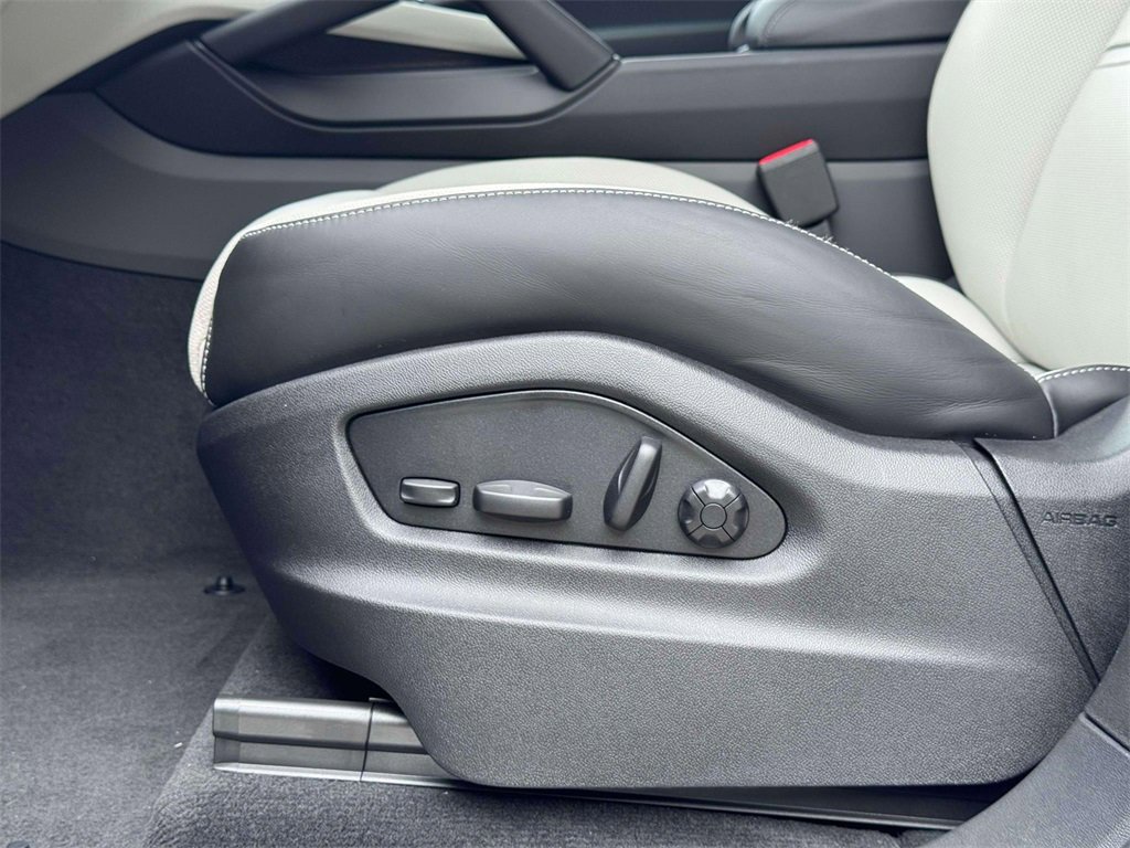 New 2026 Porsche Cayenne E-Hybrid Coupe image 14