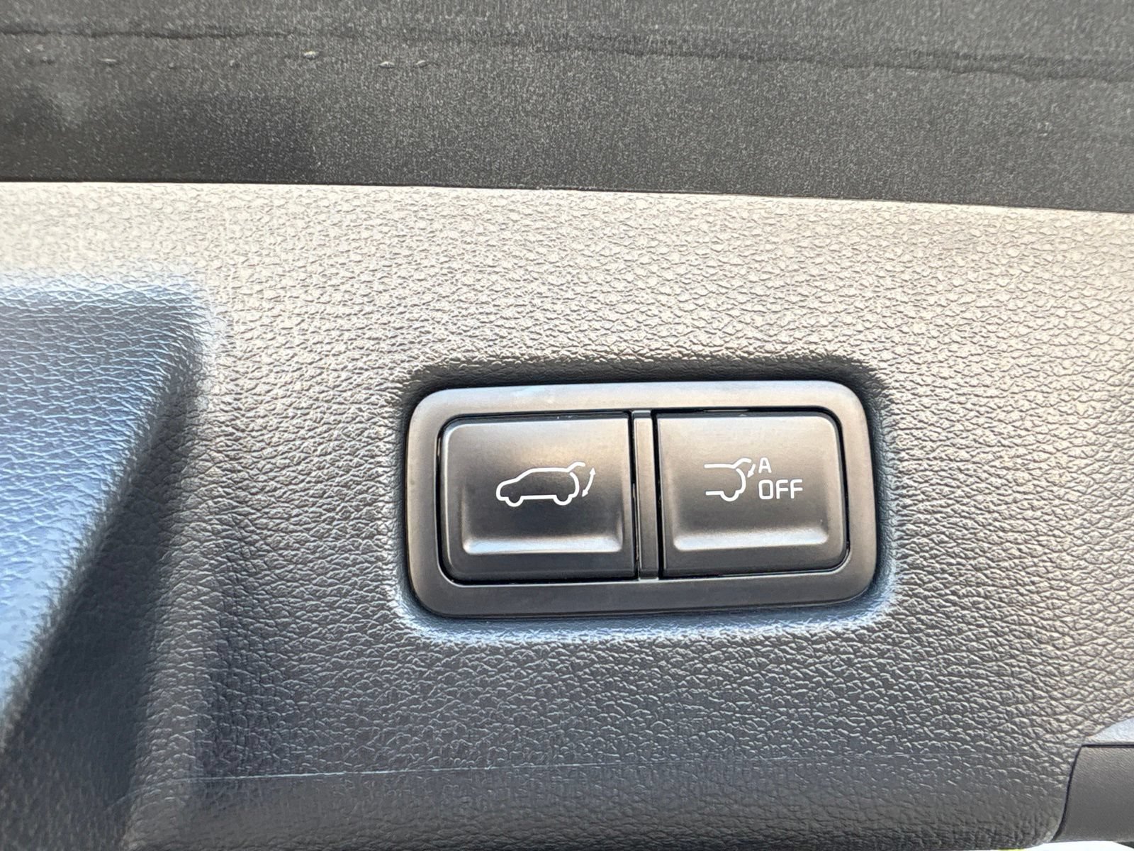 Used 2025 Kia Telluride S FWD image 18