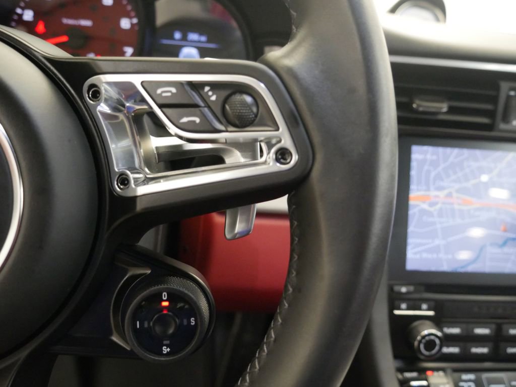 Certified 2019 Porsche 911 Carrera 4 image 25